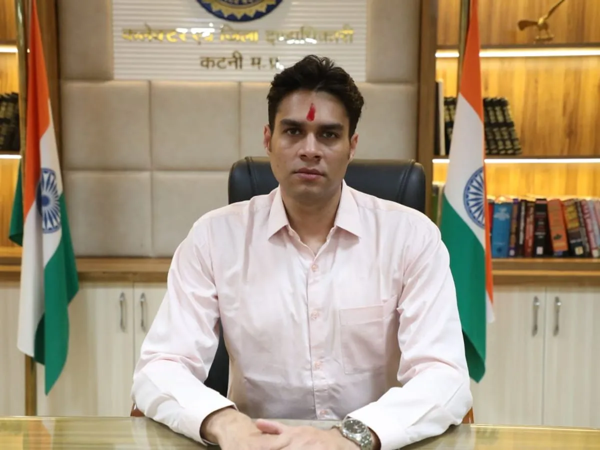Avi Prasad IAS