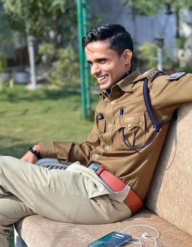 Vinay Tiwari IPS