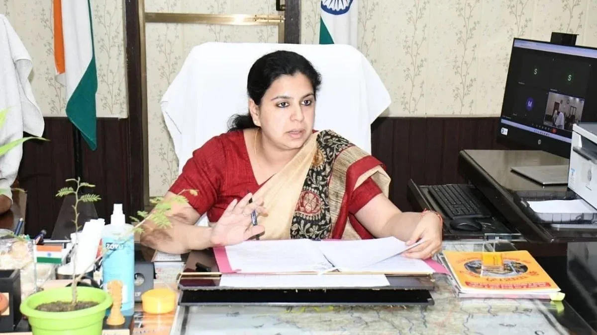 Divya Mittal IAS