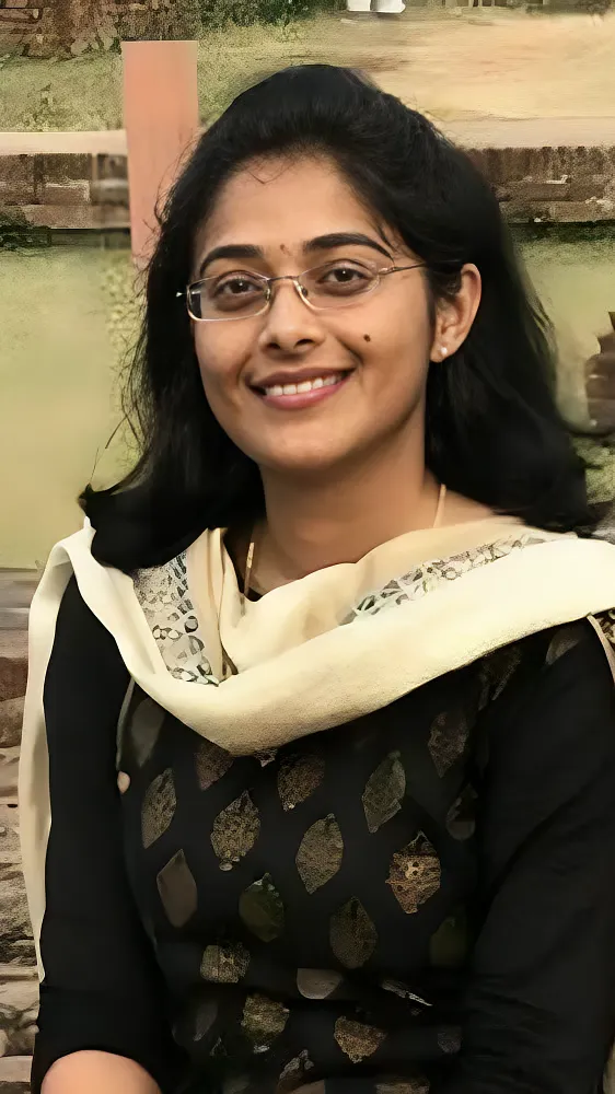 Surabhi Gautam IAS