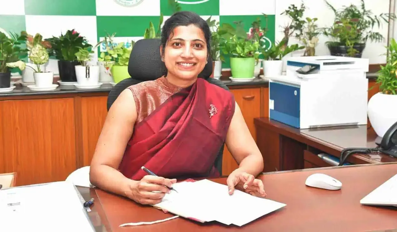 Amrapali IAS Age