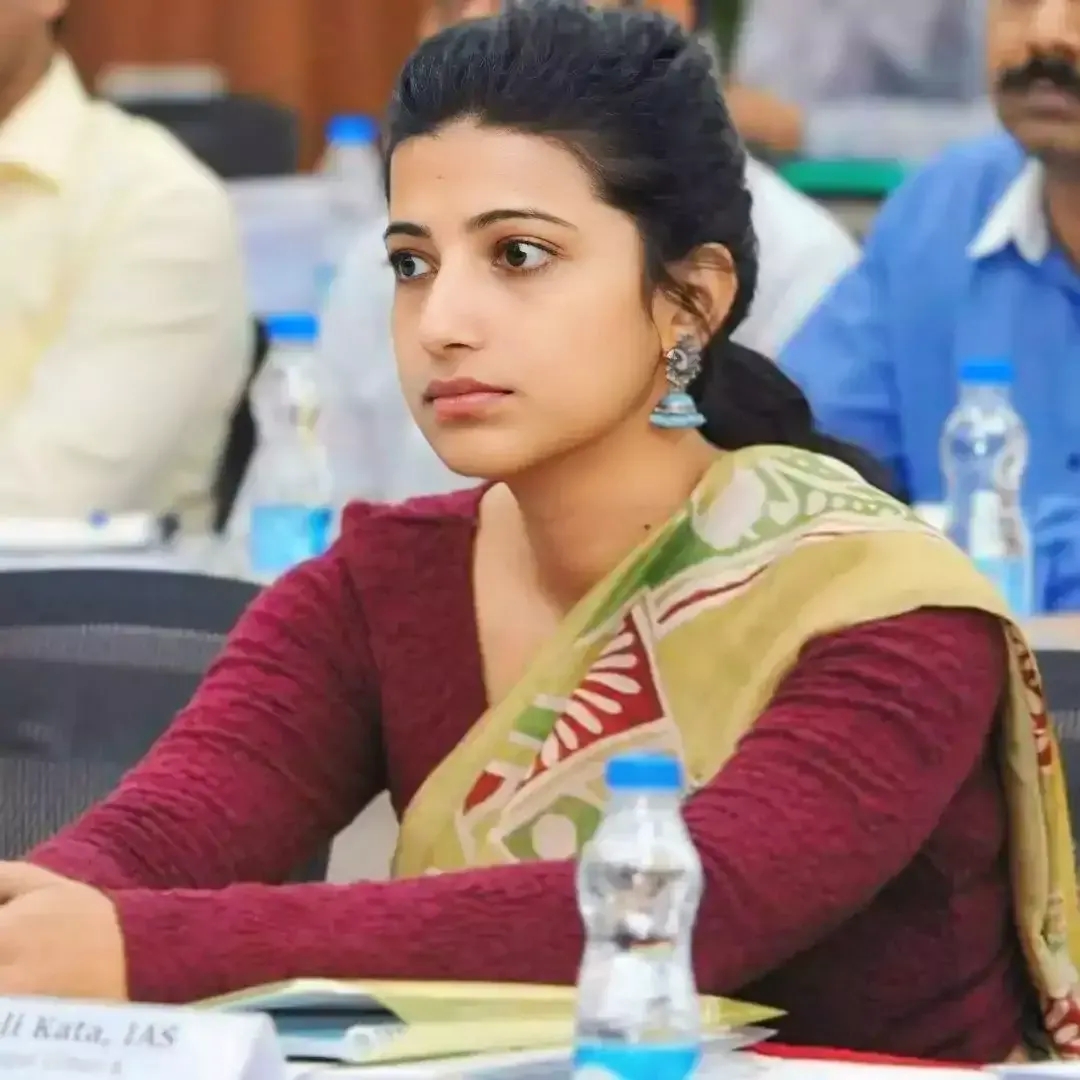 Amrapali IAS Career